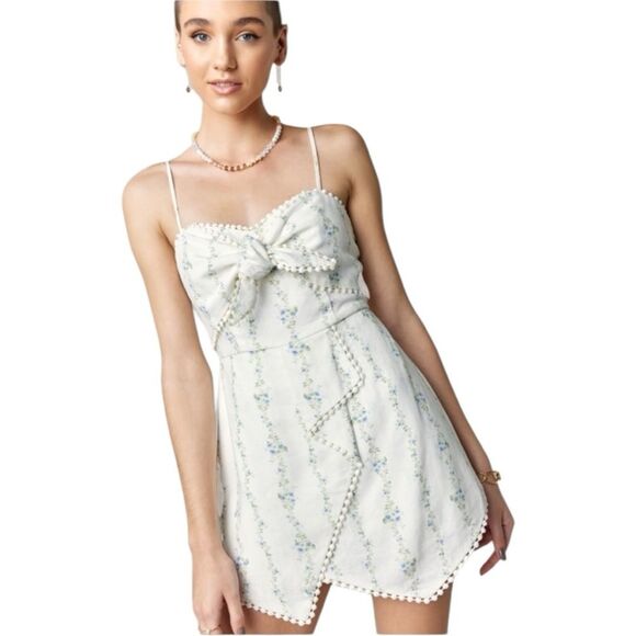 Francesca's Collections Pants - Mi Ami Floral Tie Front Romper – Size Small